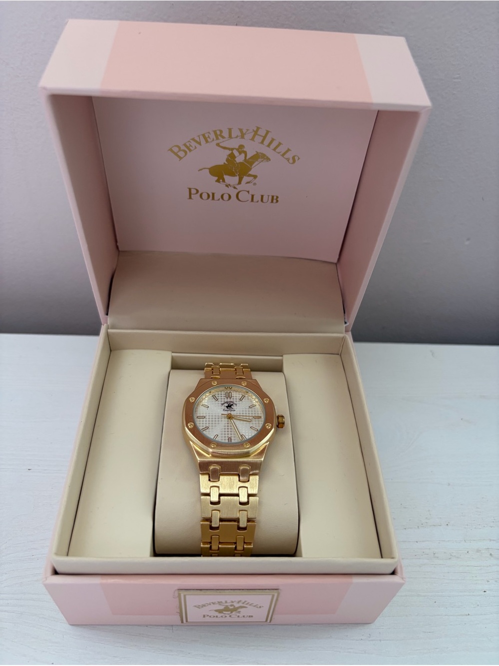 Beverly Hills Polo Club Men's Gold and White Bracelet Watch. Unisex
